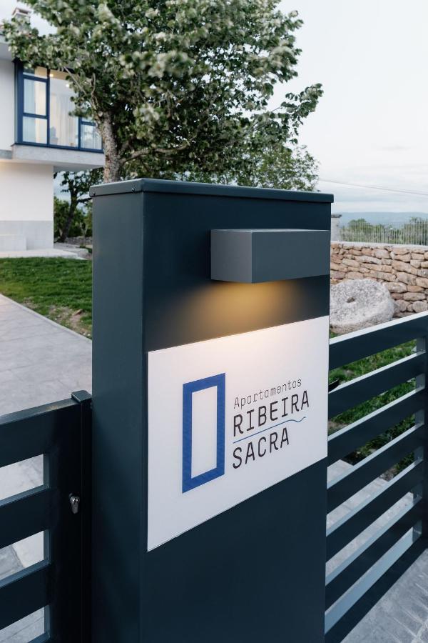 Apartamentos Ribeira Sacra Parada del Sil Exterior photo