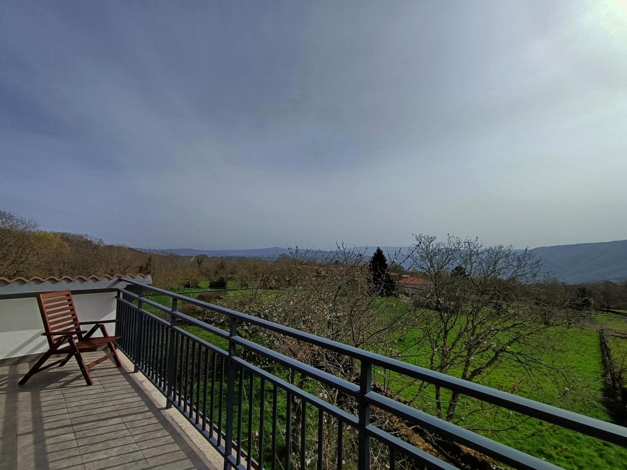Apartamentos Ribeira Sacra Parada del Sil Exterior photo
