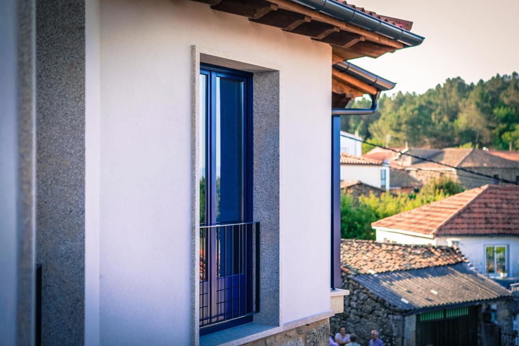 Apartamentos Ribeira Sacra Parada del Sil Exterior photo